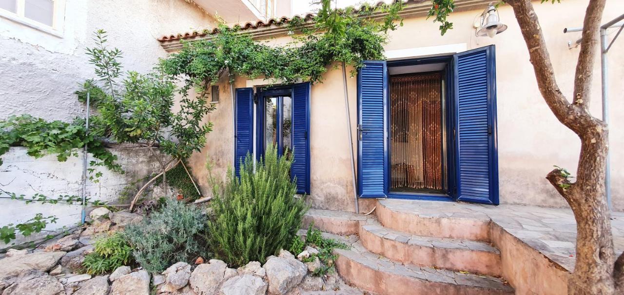Traditional Hillside Cottage Гитио Екстериор снимка